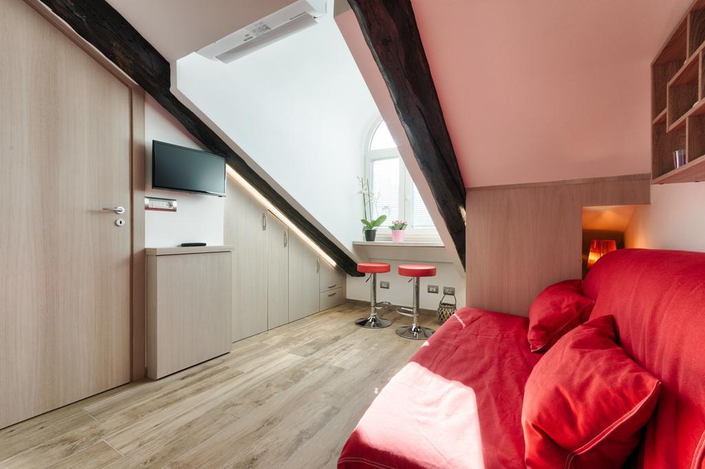 Multifunctional Stylish Studio Турин Экстерьер фото